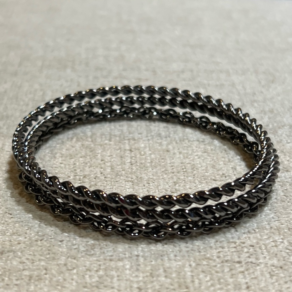 Set of 3 bangle bracelets
